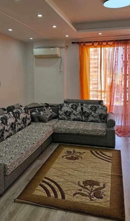 RRUGA DRITAN HOXHA, APARTAMENT ME QERA 2+1