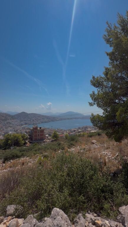 toke ne sarande per shitje