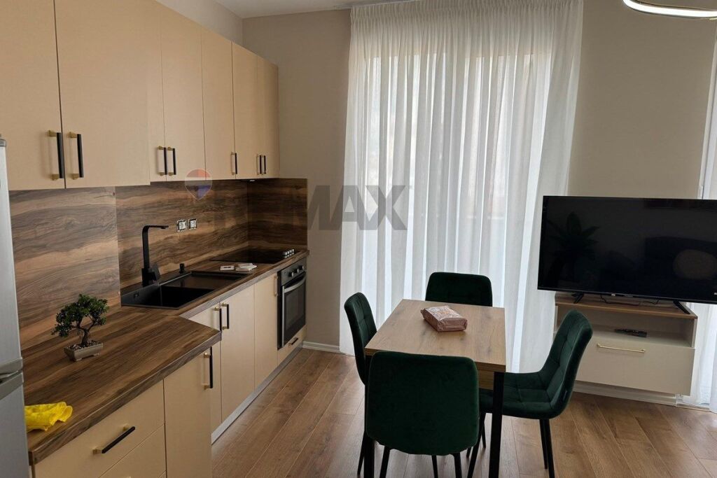 Apartament - Për Qira - Rruga e Barrikadave, Tiranë