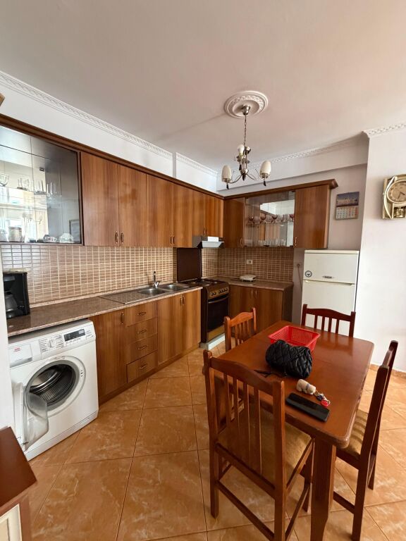Apartament 1+1 ne Shitje Tek Rrethrrotullimi Astirit (OZONE ELECTRONIC) ID 5385