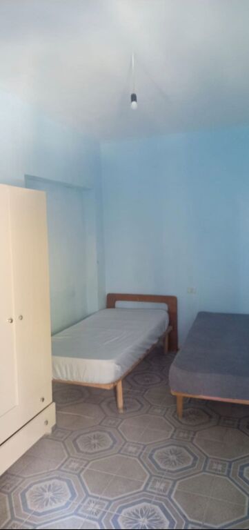 APARTAMENT 2+1. 33000 LEKE.RRUGA 5 MAJI