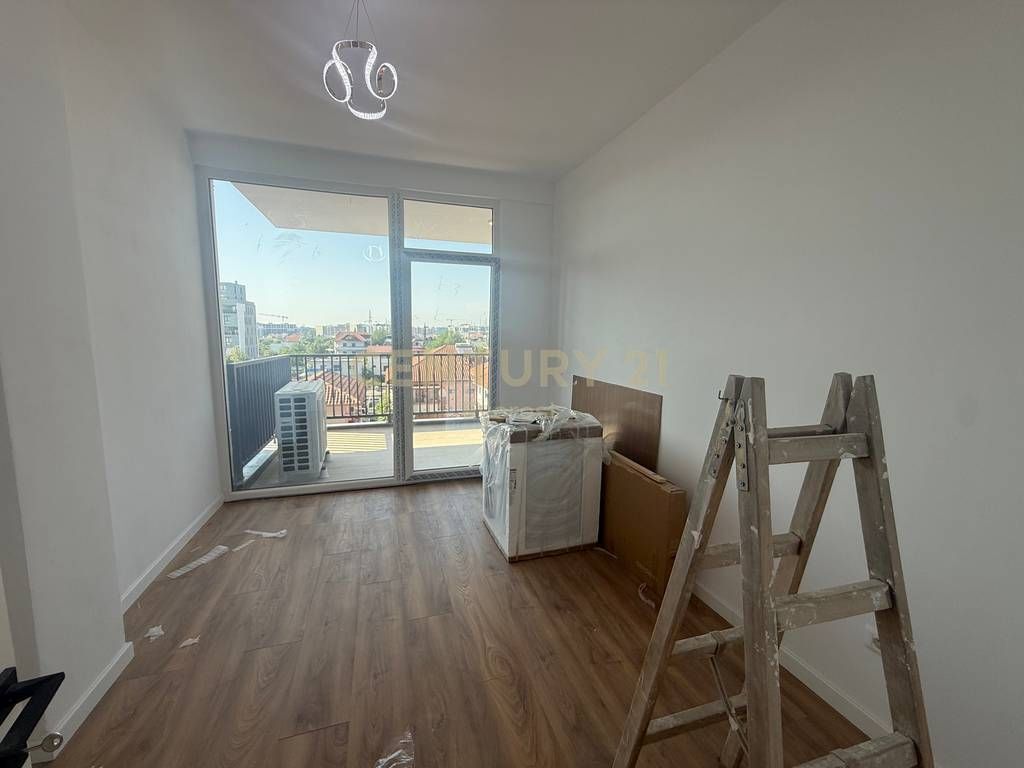 SIRI KODRA, APARTAMENT I RI 2+1 MODERN PER QIRA