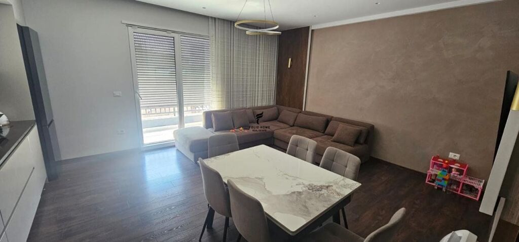 APARTAMENT ME QERA 2+1+2 DON BOSKO 95.000 LEKE FH-89162