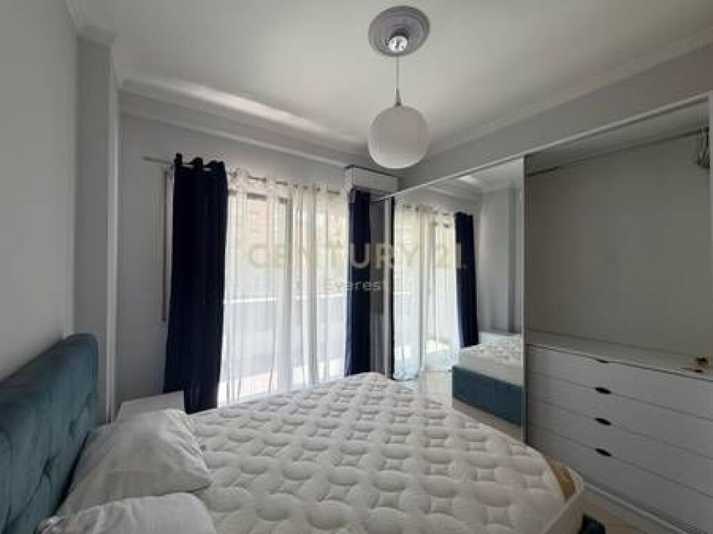 KOMUNA E PARISIT, JAPIM APARTAMENT 2+1+2 ME QERA!