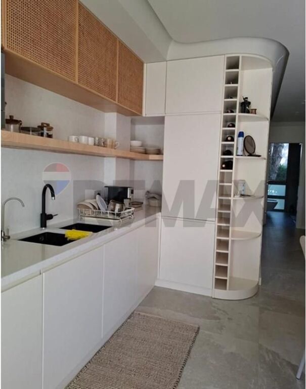 Apartament 2+1 me Oborr për Shitje, San Pietro!