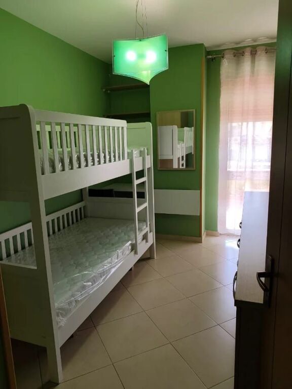 Jepet me qera apartament 2+1