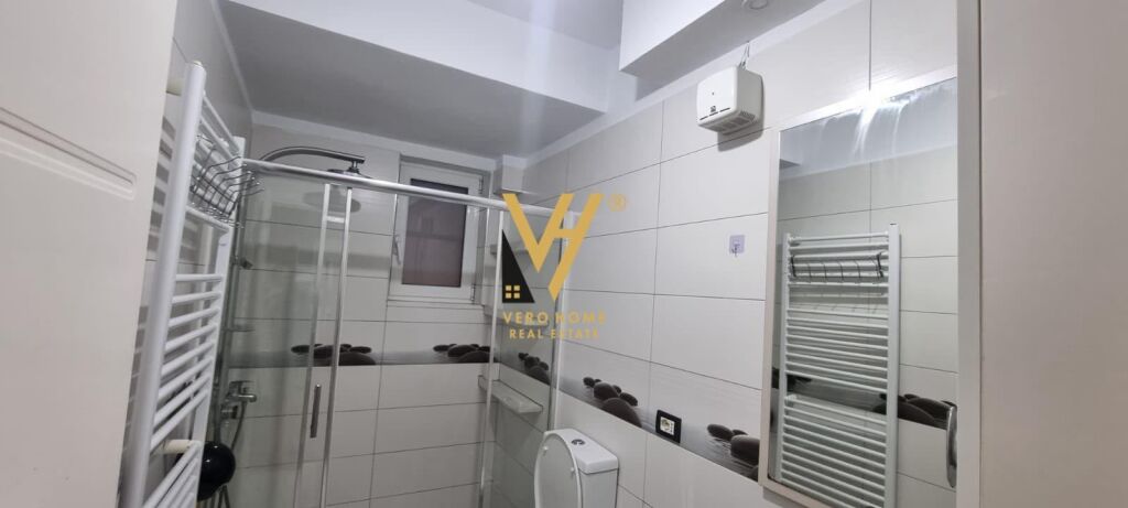 JEPET ZYRE 75 M2 ME QERA TE SHESHI WILLSON 80.000 LEKE