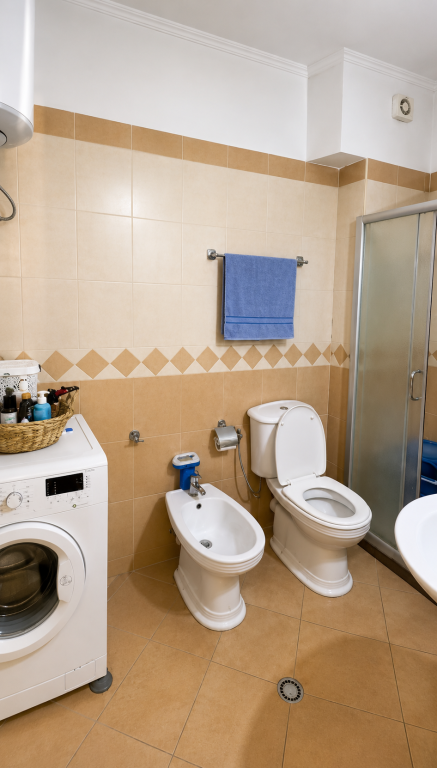 Shitet apartament 2+1