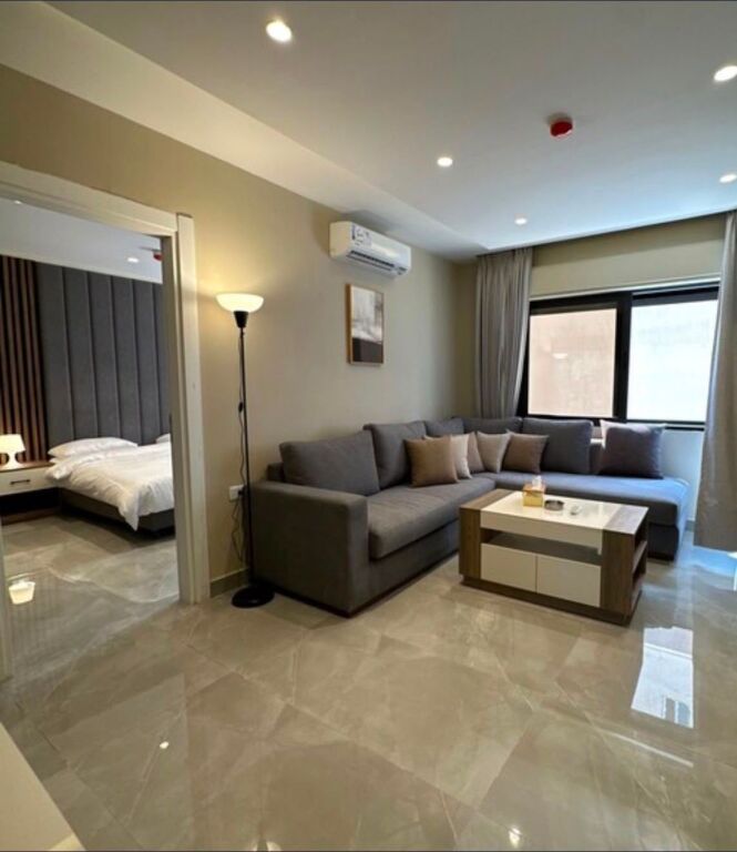 Bulevardi i Ri, Jepet me qera apartament 1+1.
