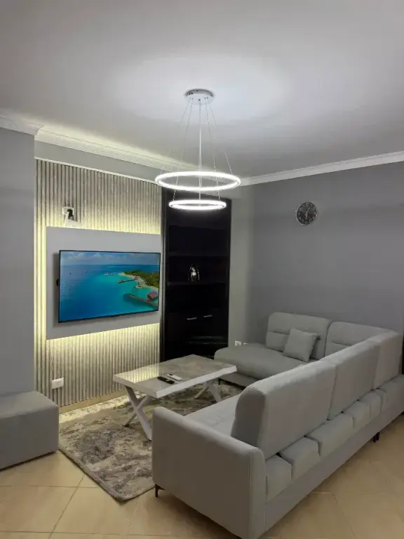 Affitto | Apartament 3 + 1 | Rruga Kodra e Diellit | 750 €/mese