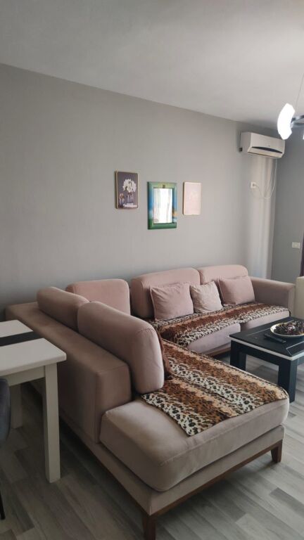 For rent 2+1+1 MISTO MAME 40,000 lek