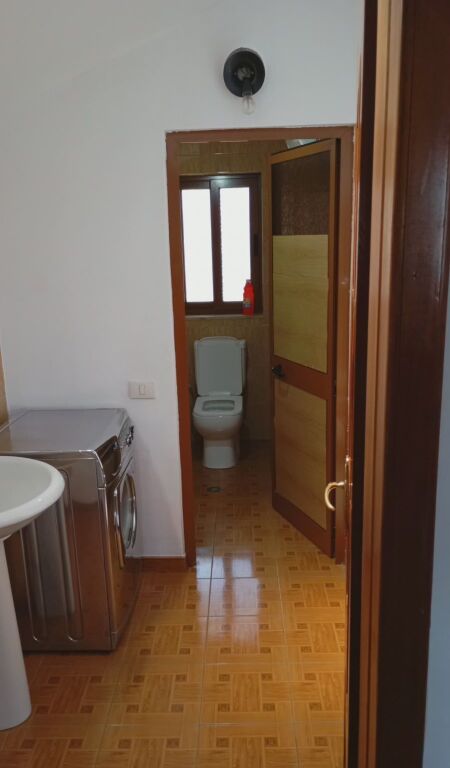 Qera | Vilë 2 + 1 | Oxhaku | 450 €/muaj