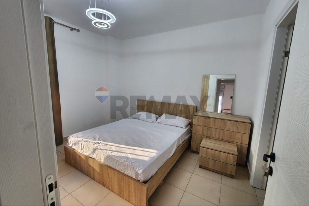 Apartament 2+1 per qira tek Rruga 5 Maji