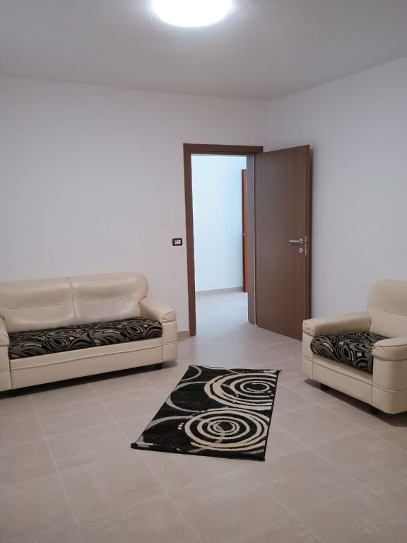 FOR RENT A 1+1 ENTRANCE AT TEUTA BEACH, DURRES!
