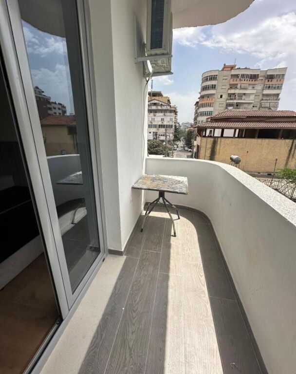 Super appartamento 1+1 in affitto = 55.000 leke Selvia