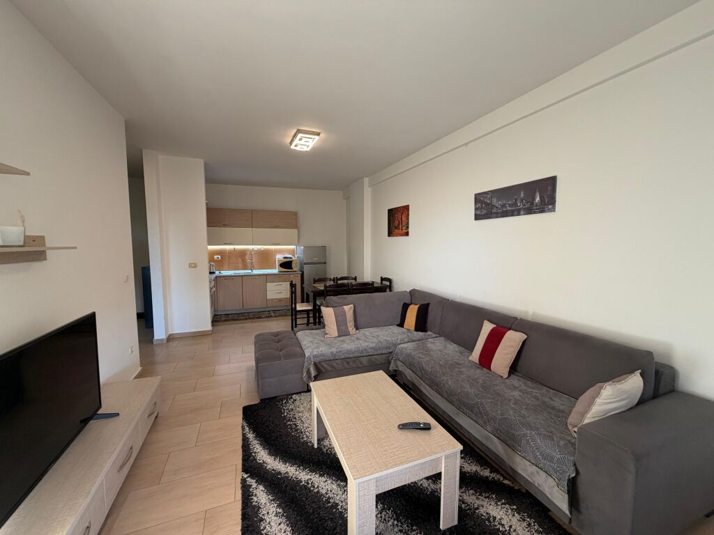 Jepet me qera apartamenti 1+1