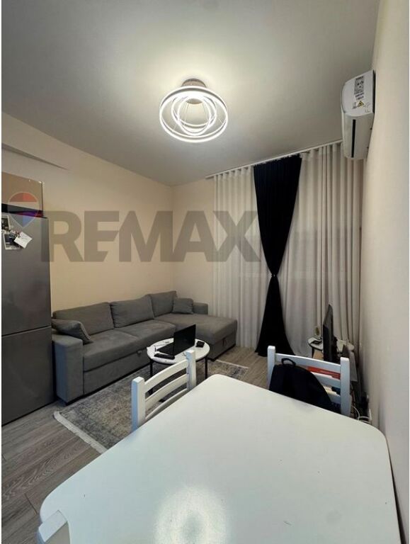 Apartament - Për Qira - Kompleksi Mangalem, Tiranë