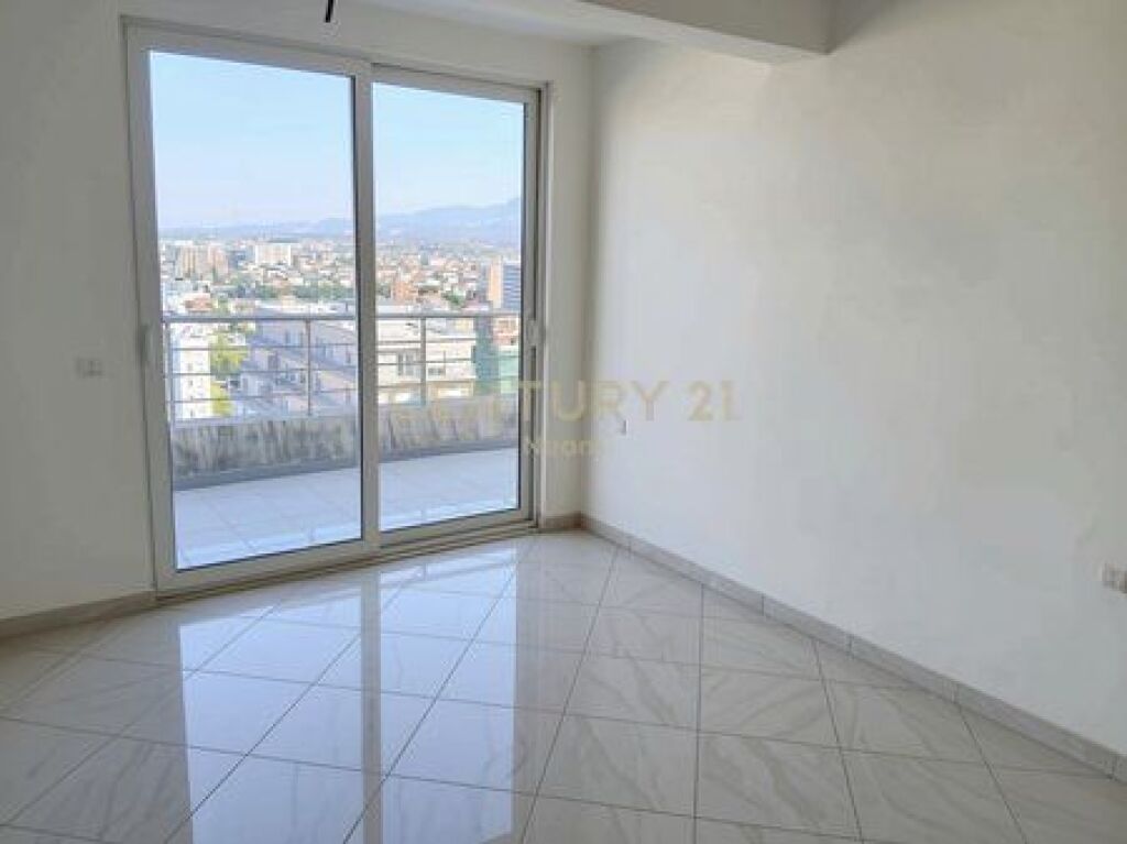 SHITET APARTAMENT 2+1|BALLKON 33M2 ME PAMJE FANTASTIKE