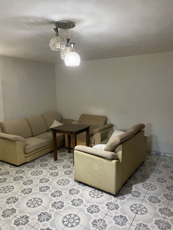 STUDIO APARTMENT 30000 LEKE.EUROPEAN UNIVERSITY OF TIRANA