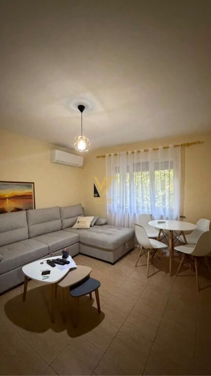 JEPET APARTAMENT 1+1 ME QERA TE RRUGA FERIT XHAJKO 60.000 LEKE