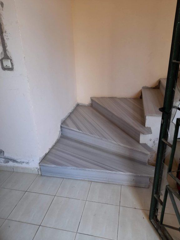 SARANDË, SHESIM GODINË 7 KATE ME PAMJE NGA DETI 2,000,000 €