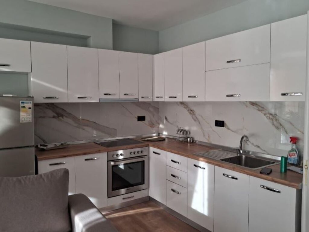 Apartament 1+1 me Qera tek Selvia  ID 5383