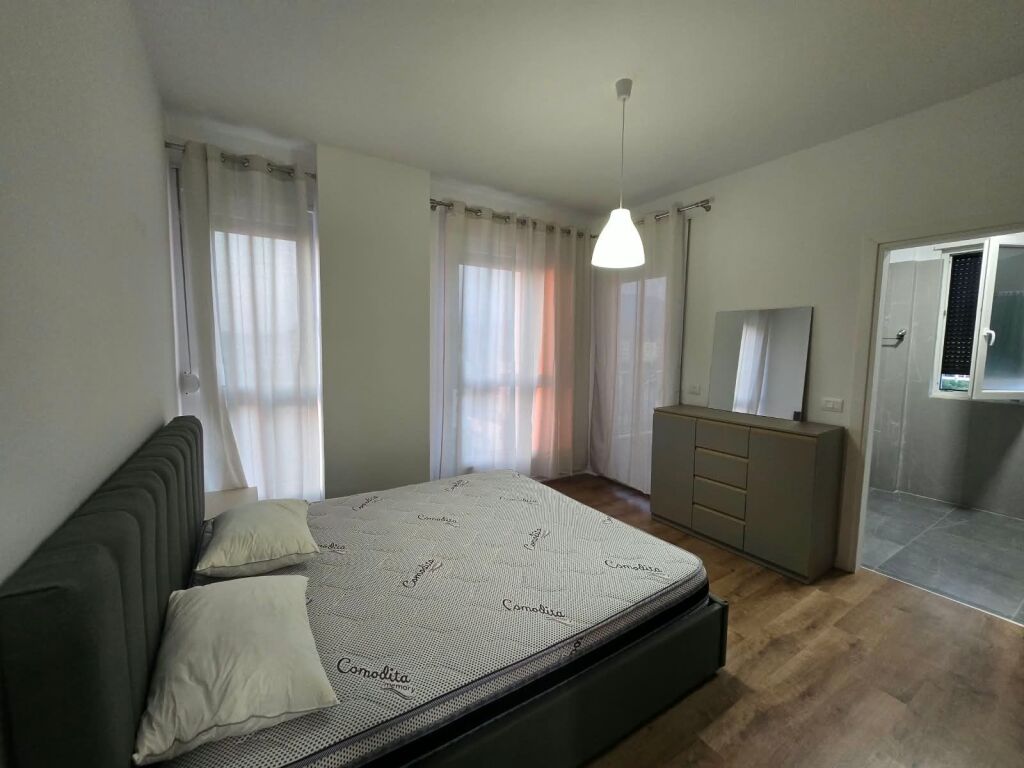 Apartament 2+1 me Qira 5 Maji Tirane