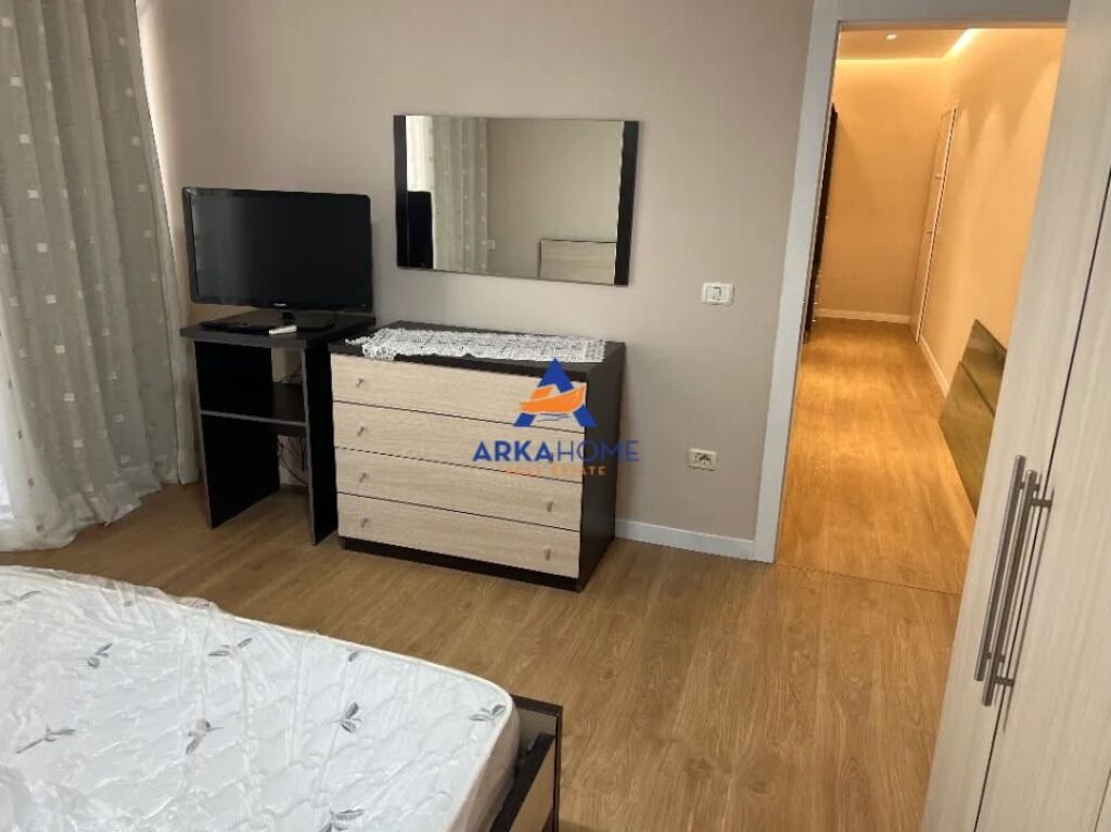 AFFITTASI APPARTAMENTO 1+1 + BALCONE "EX MERCATO ELETTRICO" 650 EURO