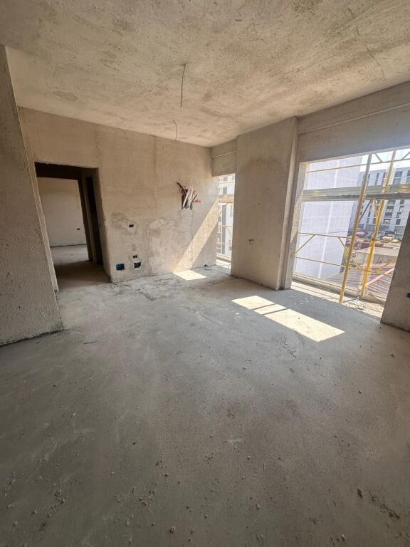 Apartament ne shitje 2+1+2 Tirana Entry