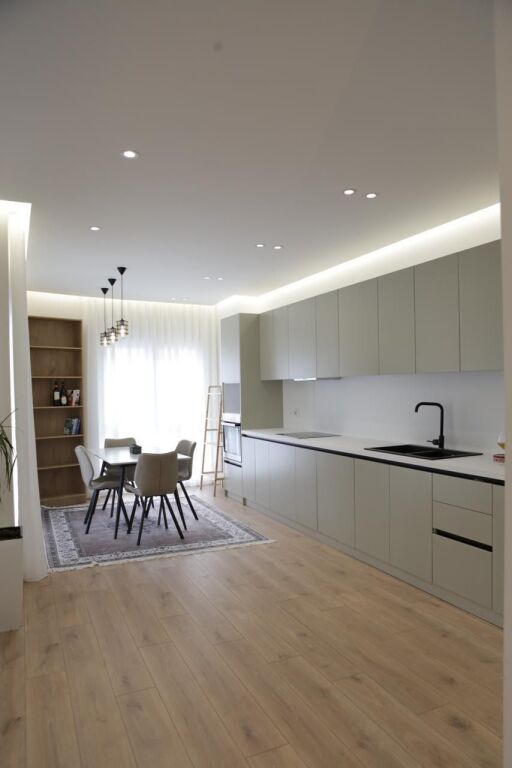 Super apartament 2+1 tek zogu i zi