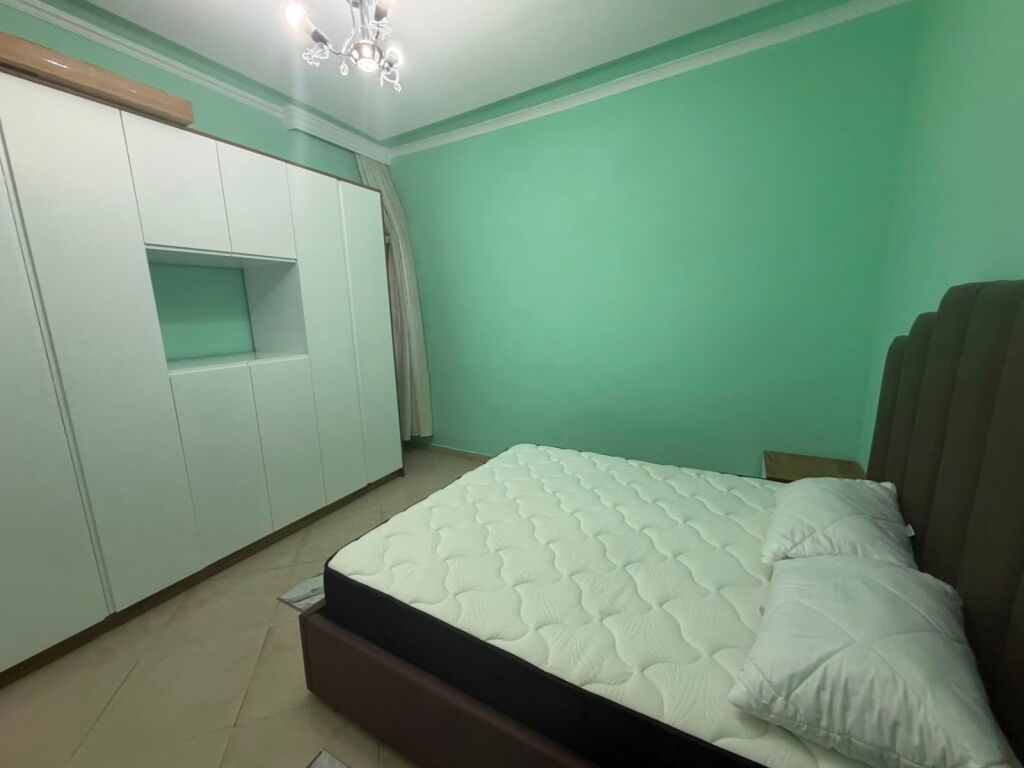 Apartament 1+1 me qera tek Pazari i Ri