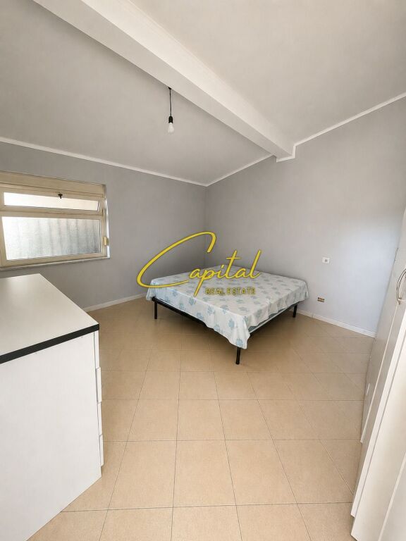 APARTAMENT ME QIRA 2+1 MYSLYM SHYRI 50.000 LEKE