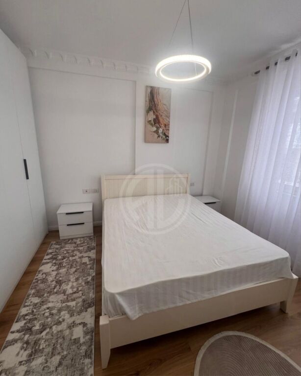 Shitet Apartament 1+1 i Sapomobiluar – Golem, Rruga Viena