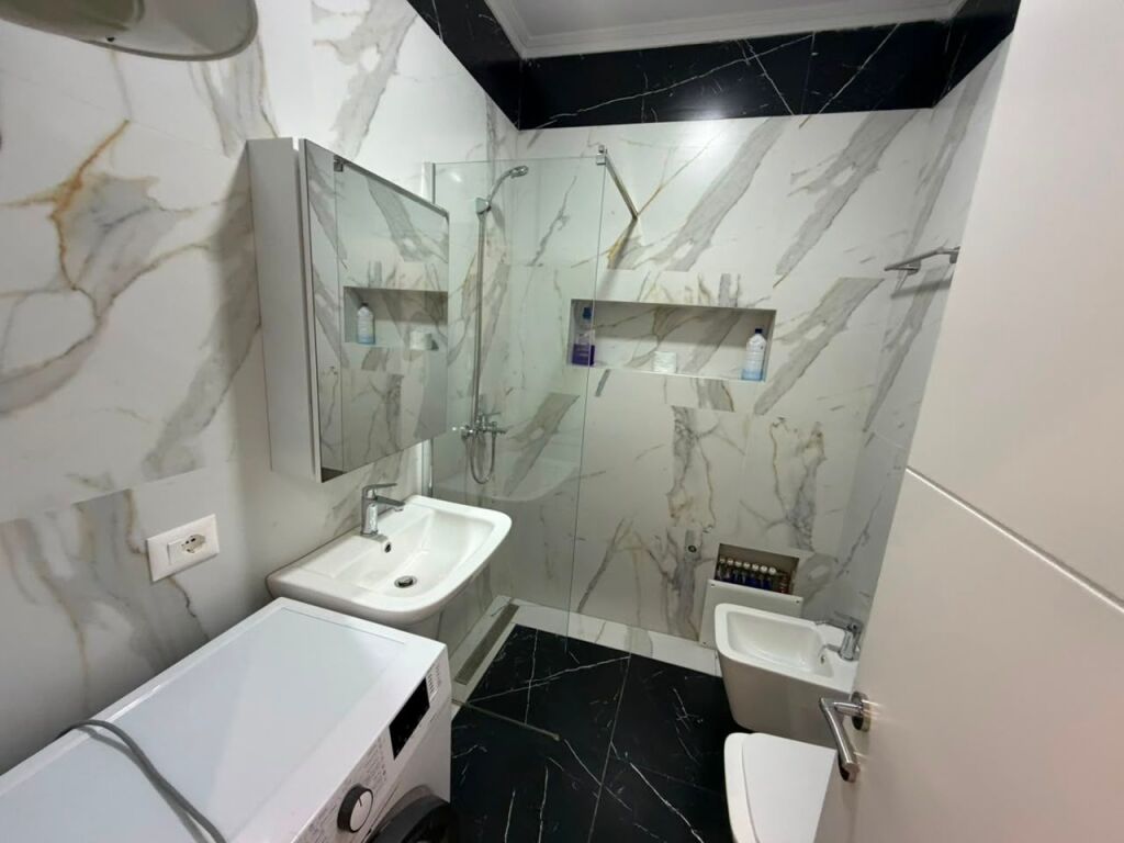 🏡 JEPET ME QIRA APARTAMENT 1+1   📍 Rruga “Jordan Misja”, pranë Kompleksit Ndregjoni💶 Çmimi: 50,000 Lekë/muaj