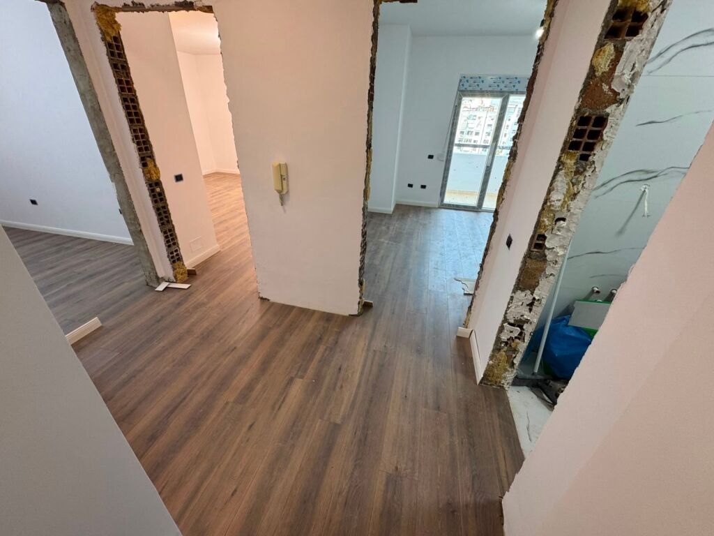 Apartament 2+1 në Shitje prane ish Stacionit te Trenit  ID 5382