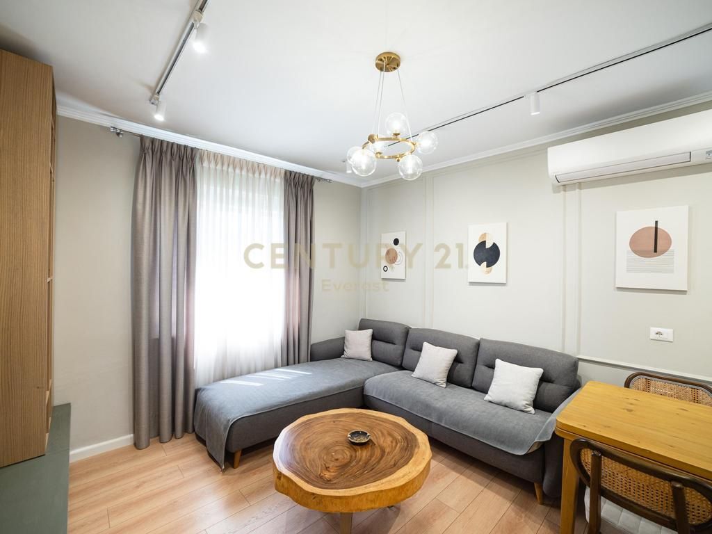 PAZARI I RI, SHESIM APARTAMENT 2+1