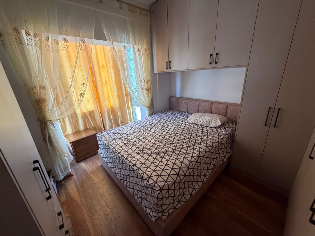 Apartament 2+1 Qera Laprake