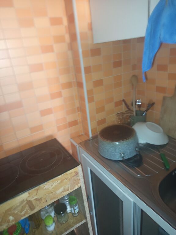 Studio apartment 28000 leke. Economic faculty