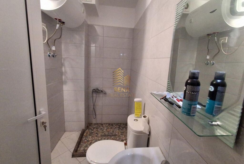 Qira, Hyrje Private, 2+1+Parkim, Kodra E Priftit, 40.000 Leke/Muaj
