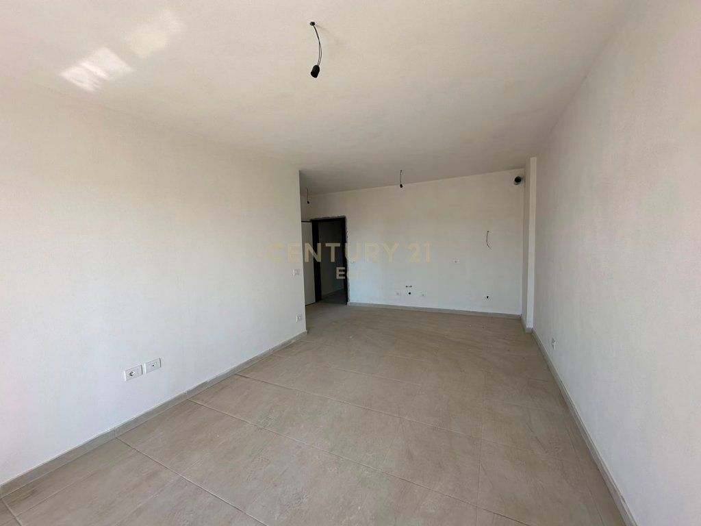 SHITET APARTAMENT MUNDESI KTHIMI NE 2+1 NE REZIDENCEN EON GOLEM !
