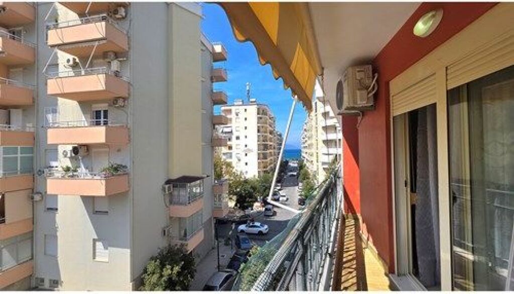 Apartament 1+1 me qera ne Lungo Mare,pas Hanover