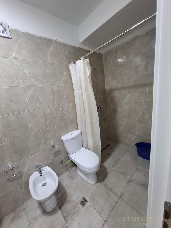 Qira, Apartament 2+1 në Rrugen 5 Maj