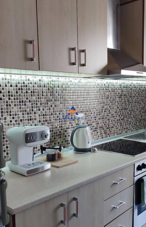 JEPET ME QERA APARTAMENT 1+1+BALLKON "RRUGA NDRE MJEDA, 21 DHJETORI" 60.000 LEKE