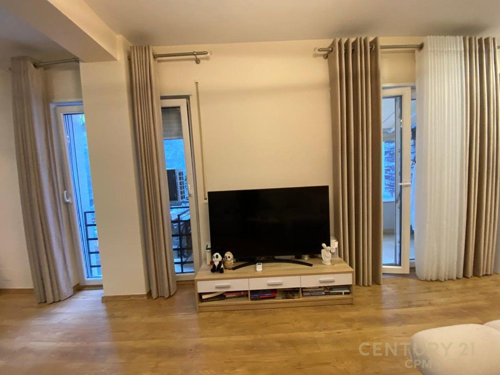 EKSKLUZIVE ! TEK KODRA E DIELLIT 2 SHESIM SUPER APARTAMENT 1+1