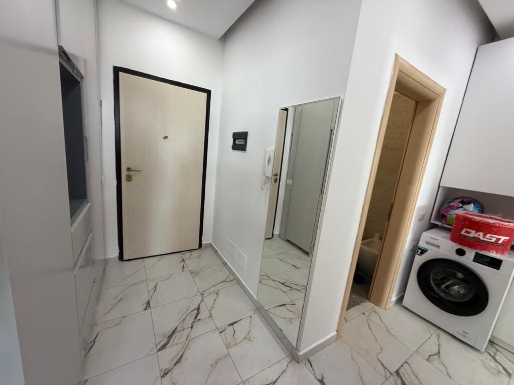 Apartament 2+1 me qira Liqeni i Thate