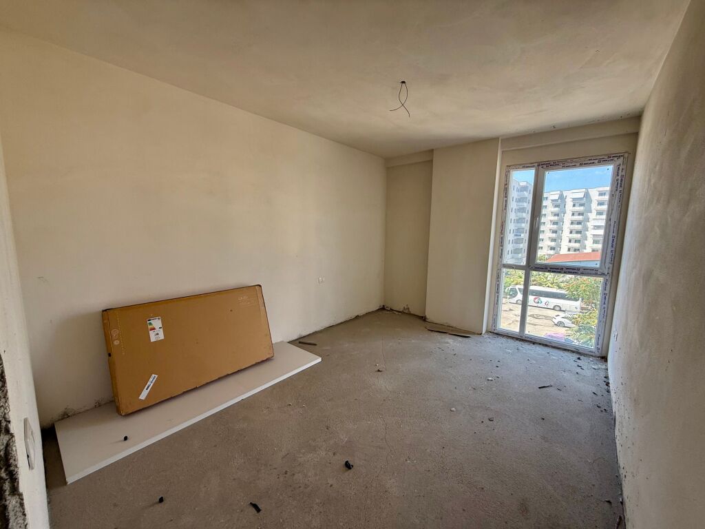 📣 SHITET Apartament 2+1 Me Ballkon 📍 Ish Fusha e Aviacionit ✨