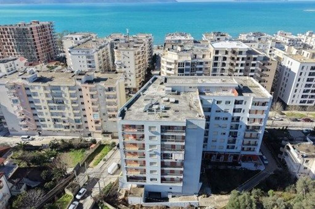 Apartament 1+1 me qera ne Lungo Mare,pas Hanover