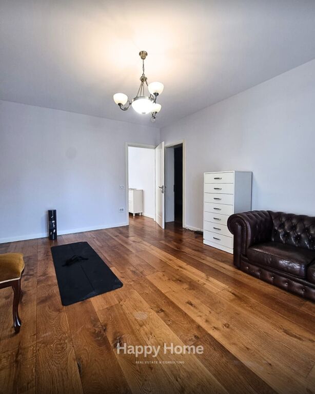 Elite Apartment 4+1 | Garda Area  ✨ FOR RENT – ELITE APARTMENT 4+1+3 + PARKING SPACE  In one of the most prestigious areas of Tirana, in the Garda area,  