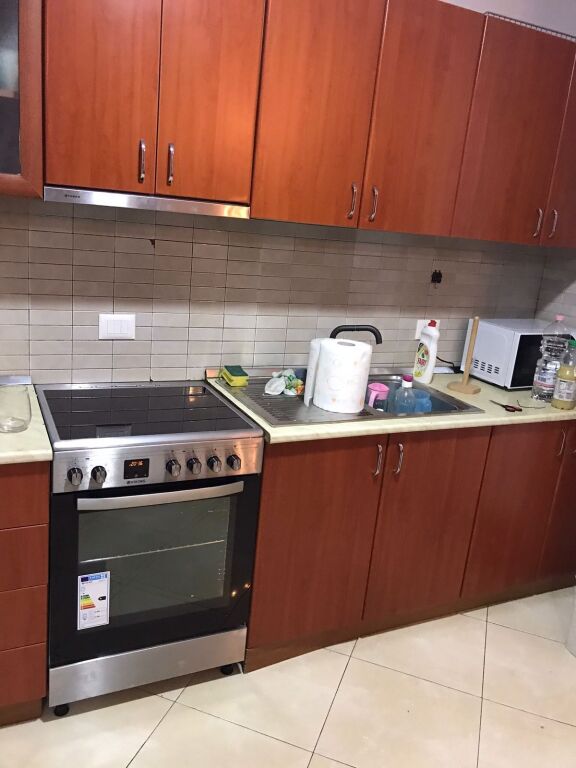 Qera | Apartament 2 + 1 | Rruga e Barrikadave | 650 €/muaj