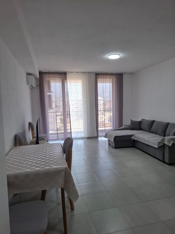Qera | Apartament 2 + 1 | Rruga 5 Maji | 500 €/muaj